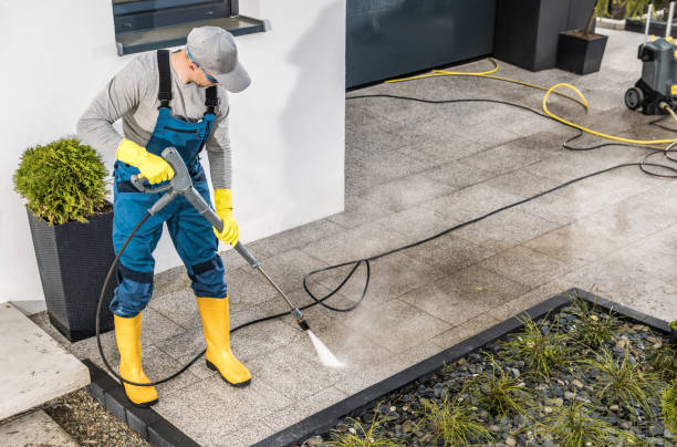 Best Garage Pressure Washing  in Sanatoga, PA